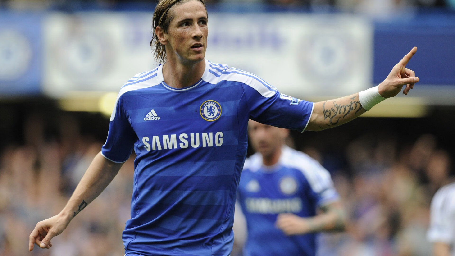 德甲攻势凶猛:攻守兼备,精彩不断!,德甲打法特点