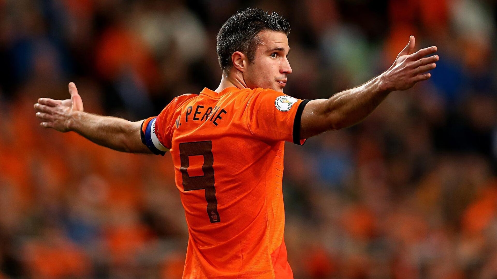 荷兰队在国际赛场表现出色,提前晋级